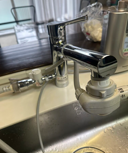 浄水器付き台所蛇口を交換