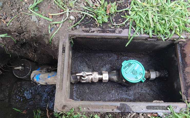 水道メーターの壊れたバルブを交換
