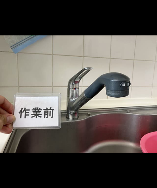 水漏れしているキッチン蛇口
