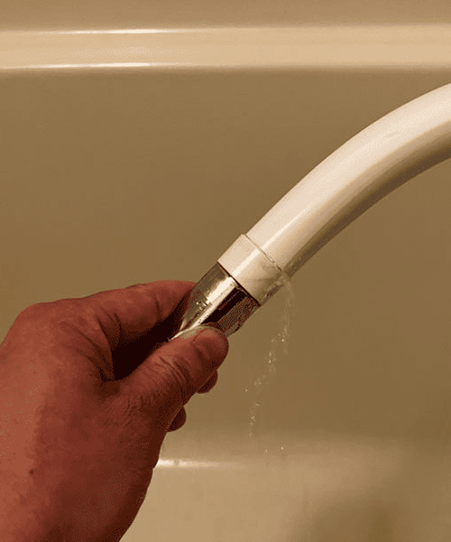 お風呂のシャワーのアタッチメント部分から漏水