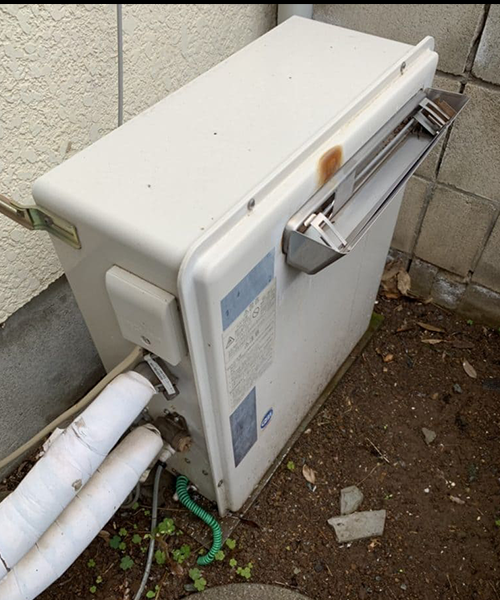 燃焼系エラーが表示された給湯器