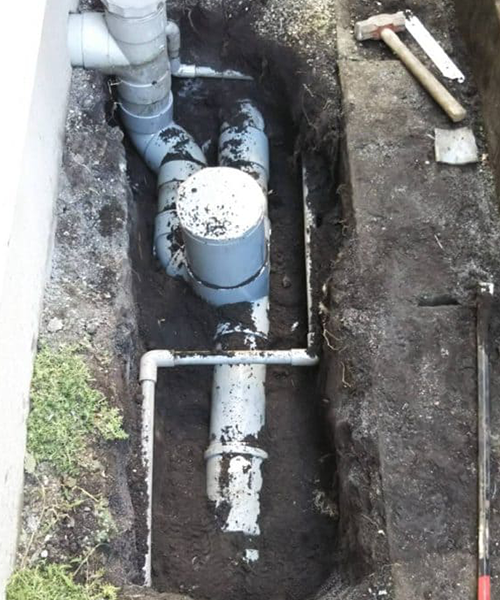下水桝を塩ビ製の桝に交換