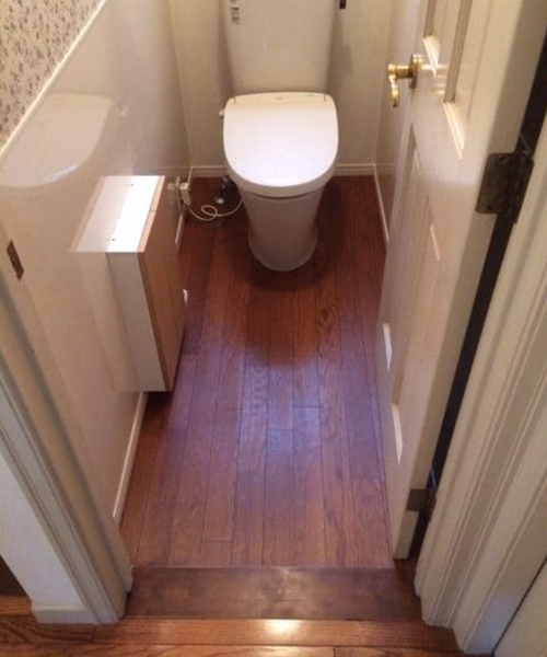 床を嵩上げしてのトイレリフォーム