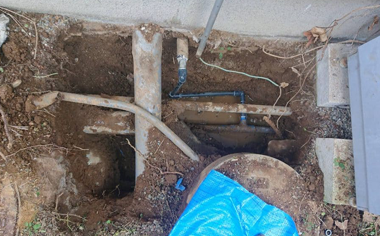 相模原市南区で給水管の漏水修繕