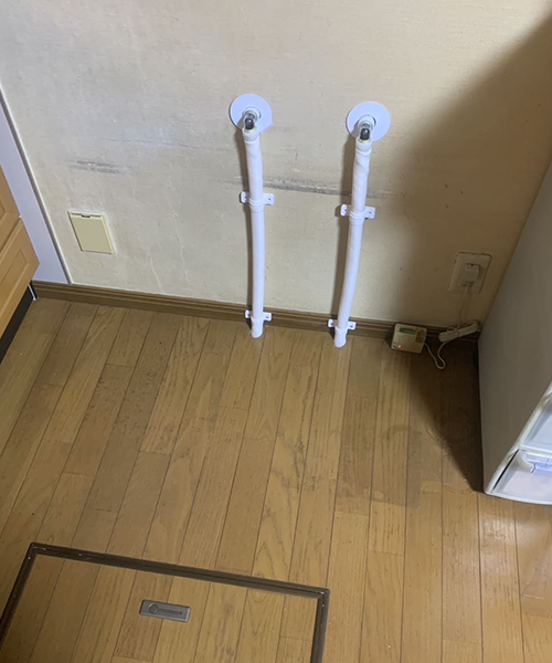 給水管と給湯管の一部をやり直し