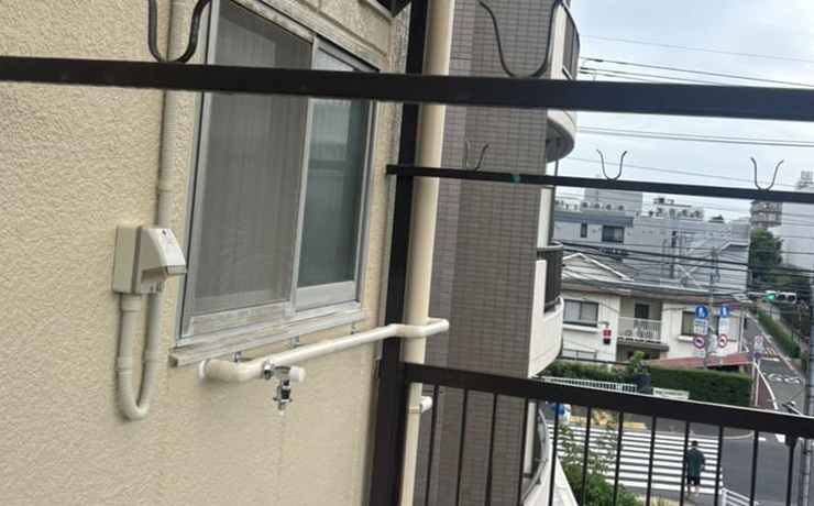 小金井市で洗濯機置き場を新設するためにコンセントの新設および給水工事