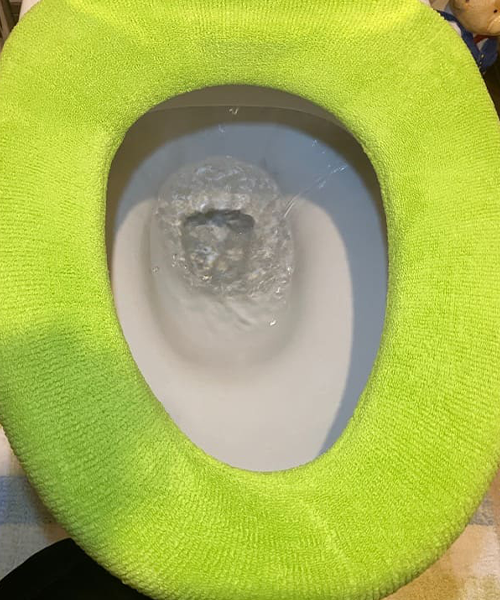 水が流れっぱなしのトイレ