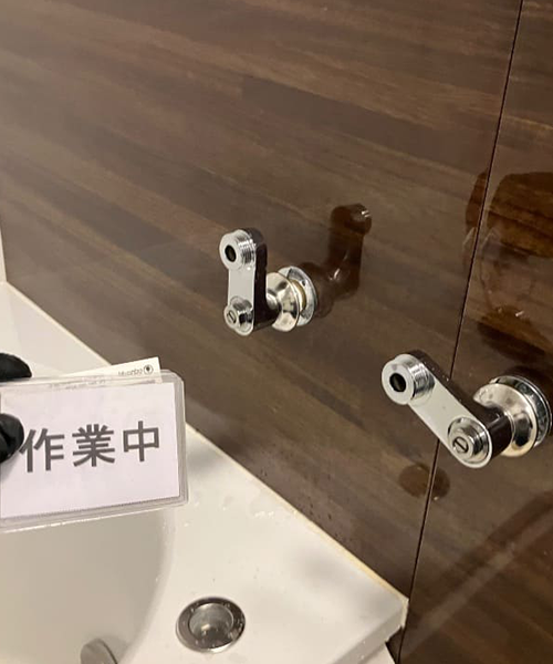 浴室水栓の交換作業