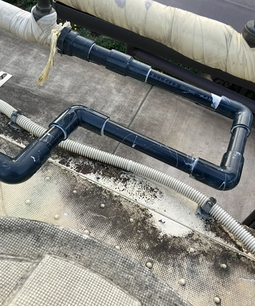 給水管の継ぎ手から水漏れ発生