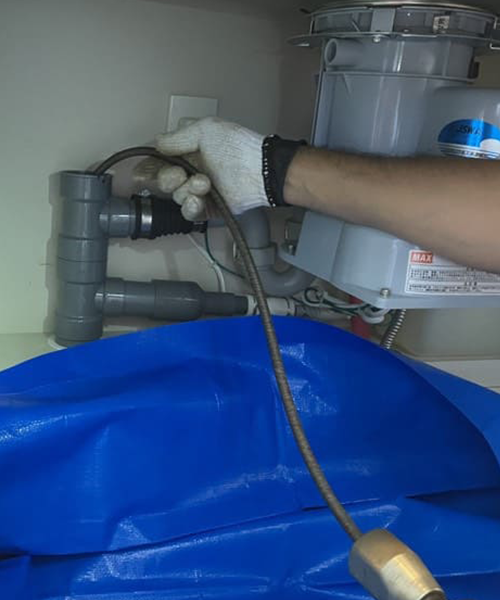 トーラー機での台所詰まり除去作業