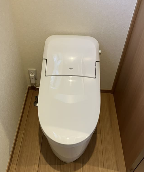 故障したトイレを交換