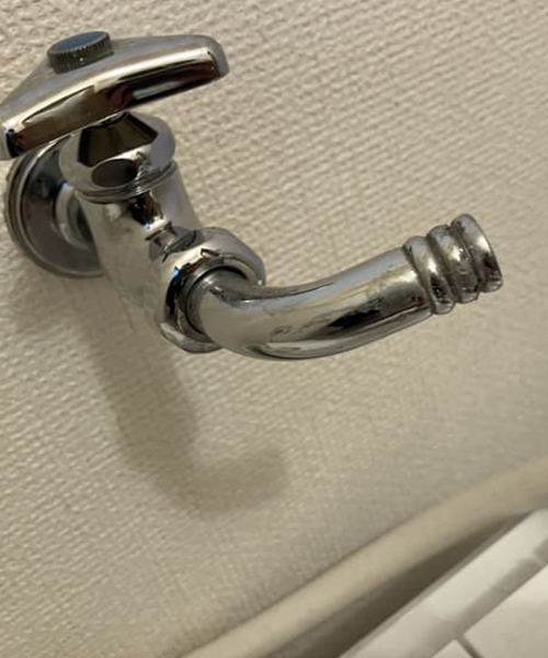 水漏れを起こした洗濯機用の蛇口