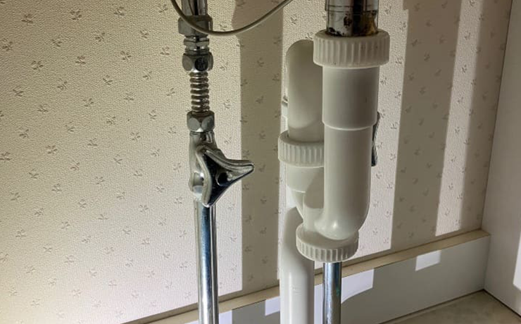 相模原市中央区で洗面台下の排水管交換