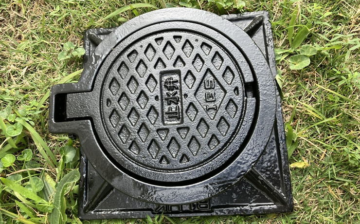 八王子市で仕切弁の割れた蓋を交換