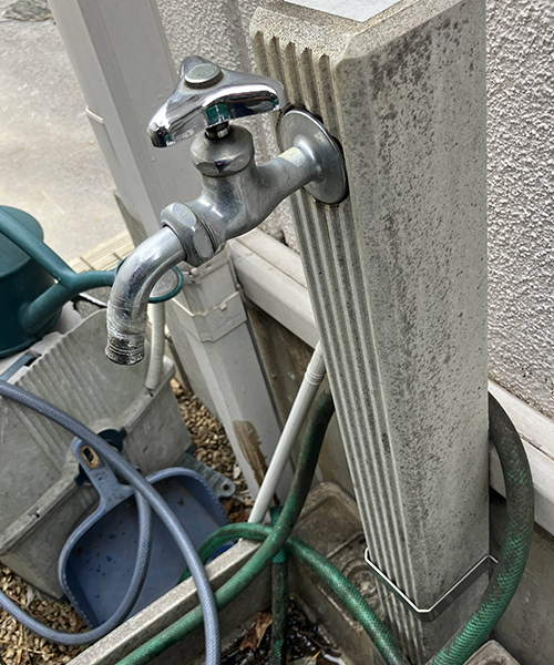 水漏れを起こした立水栓