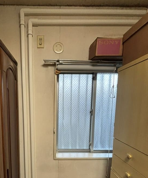 部屋での水道管の引き直し