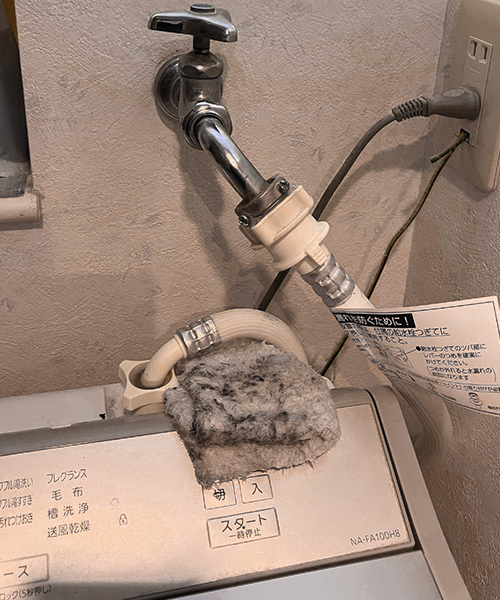 水漏れを起こした洗濯機用蛇口
