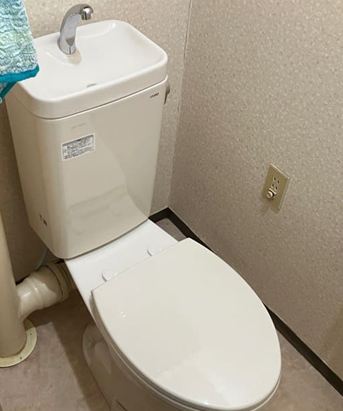 新しいトイレを設置