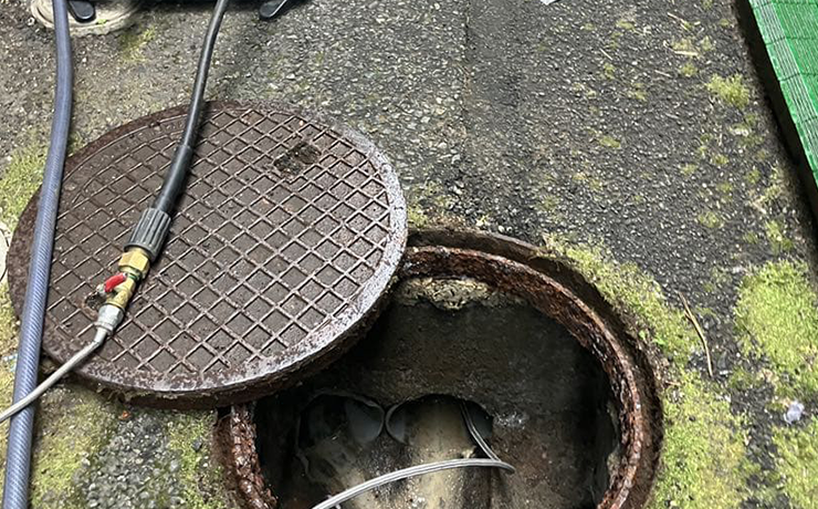 横浜市青葉区で高圧洗浄して石桝の詰まり解消