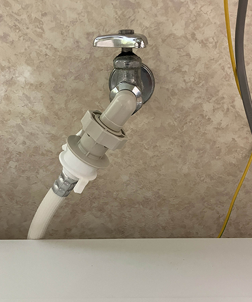 水漏れを起こした洗濯機用水栓
