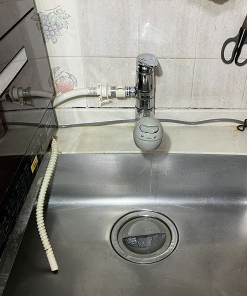 水漏れを起こしたキッチン水栓