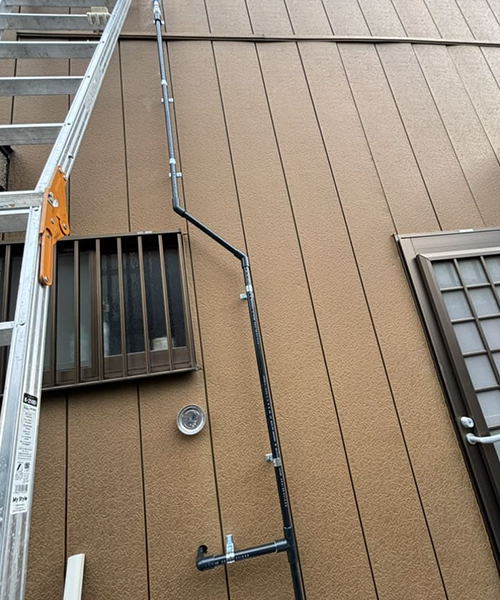 給水管の引き直し工事作業