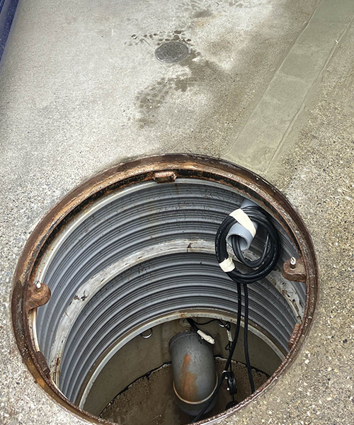 新しい排水ポンプに交換
