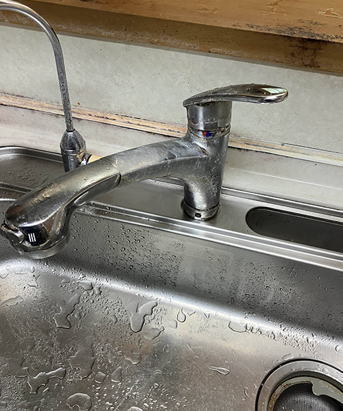 水漏れを起こした台所蛇口