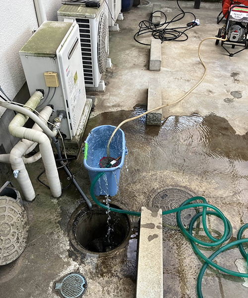 屋外桝からのジェッター洗浄作業