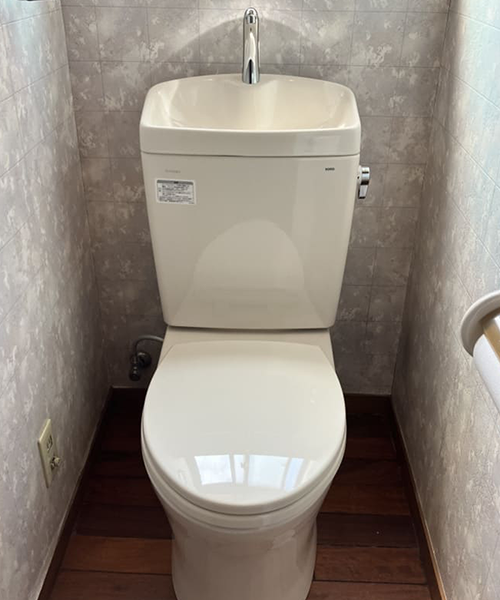 トイレを交換して水漏れ修理