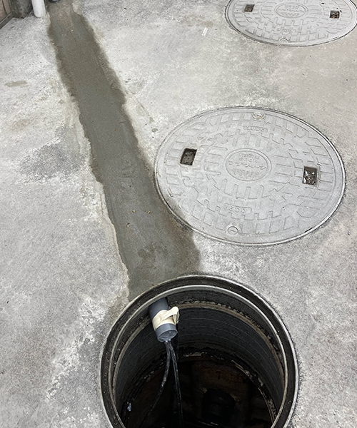 新しい放流ポンプに交換完了