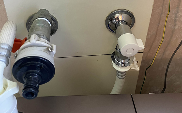 東久留米市で洗濯機用水栓を交換して水漏れ修理