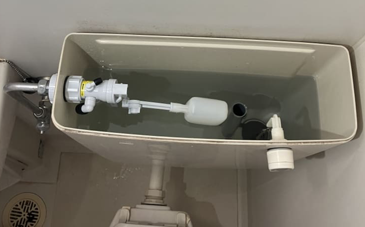 東京都北区でトイレタンクのボールタップ交換で水漏れ修理