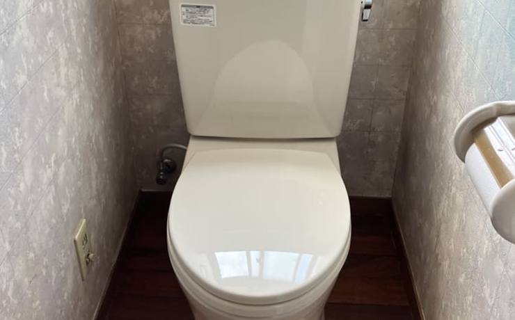 横浜市神奈川区でトイレタンク下の水漏れに伴うトイレ交換