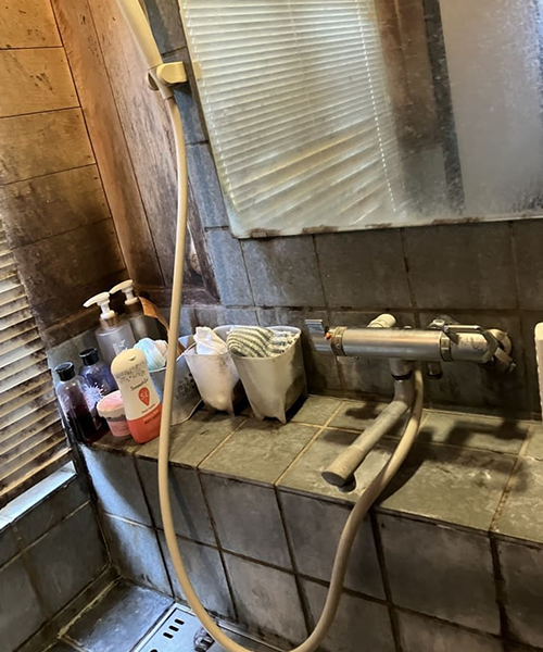 水が出なくなったお風呂の蛇口