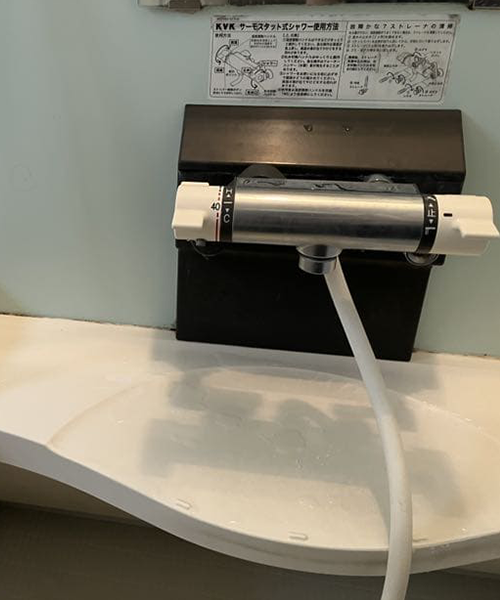 不具合を起こしたお風呂の蛇口