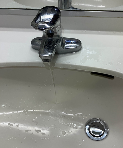 水が止まらない洗面蛇口