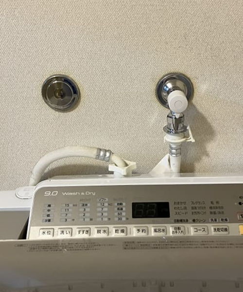 TOTOの緊急止水弁付き洗濯機用水栓TW11Rに交換