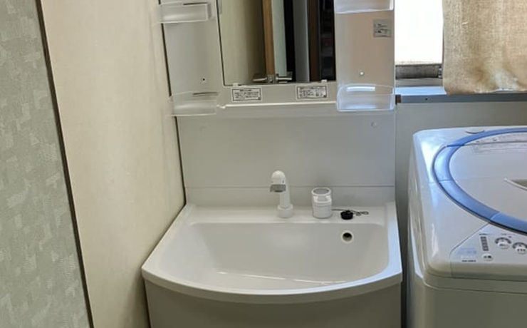 横浜市栄区で洗面台の蛇口の不具合に伴い洗面台を交換