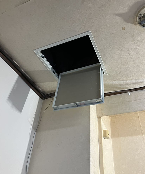 天井に点検口を作成