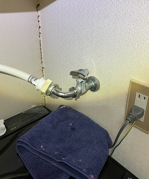 水漏れを起こした洗濯機用蛇口