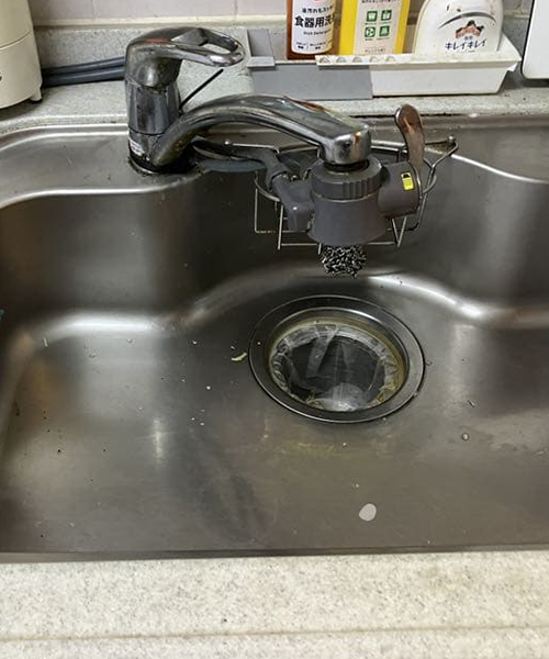 水の勢いが弱くなったキッチン蛇口