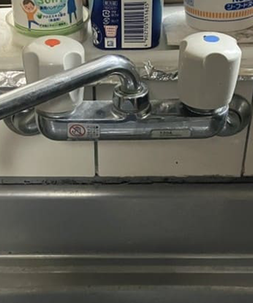 水漏れを起こしたキッチン蛇口