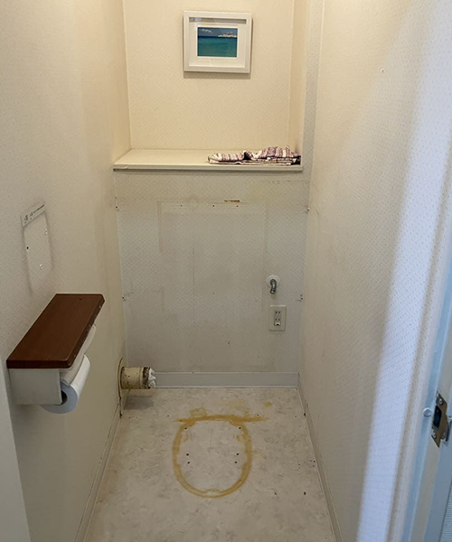 トイレのリフォーム作業