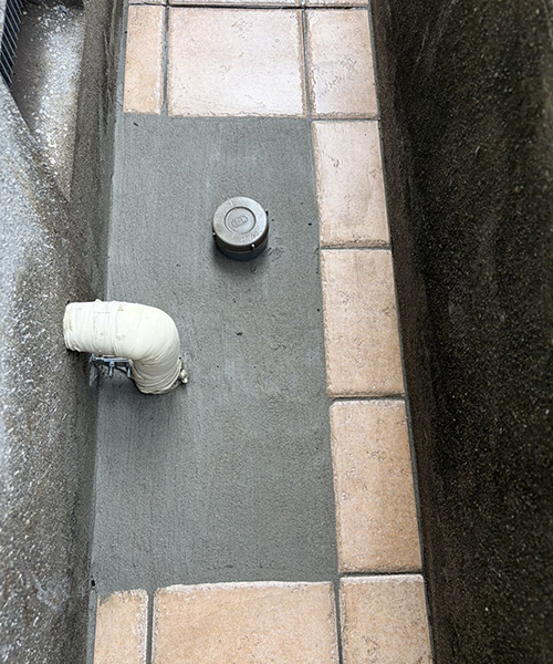コンクリート下の給水管の水漏れ修理